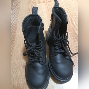 Dr Martens Youth Boots